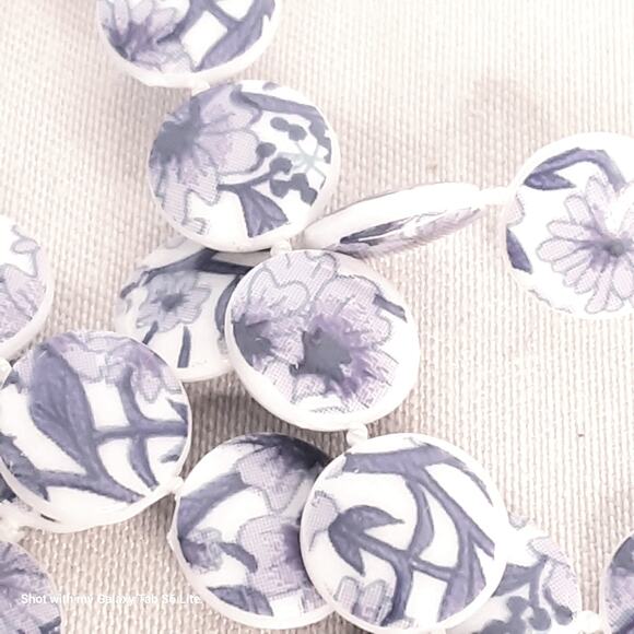 Lightweight Floral Opera Necklace Cobalt Blue And White Painted Lucite Beads - Picture 5 of 7